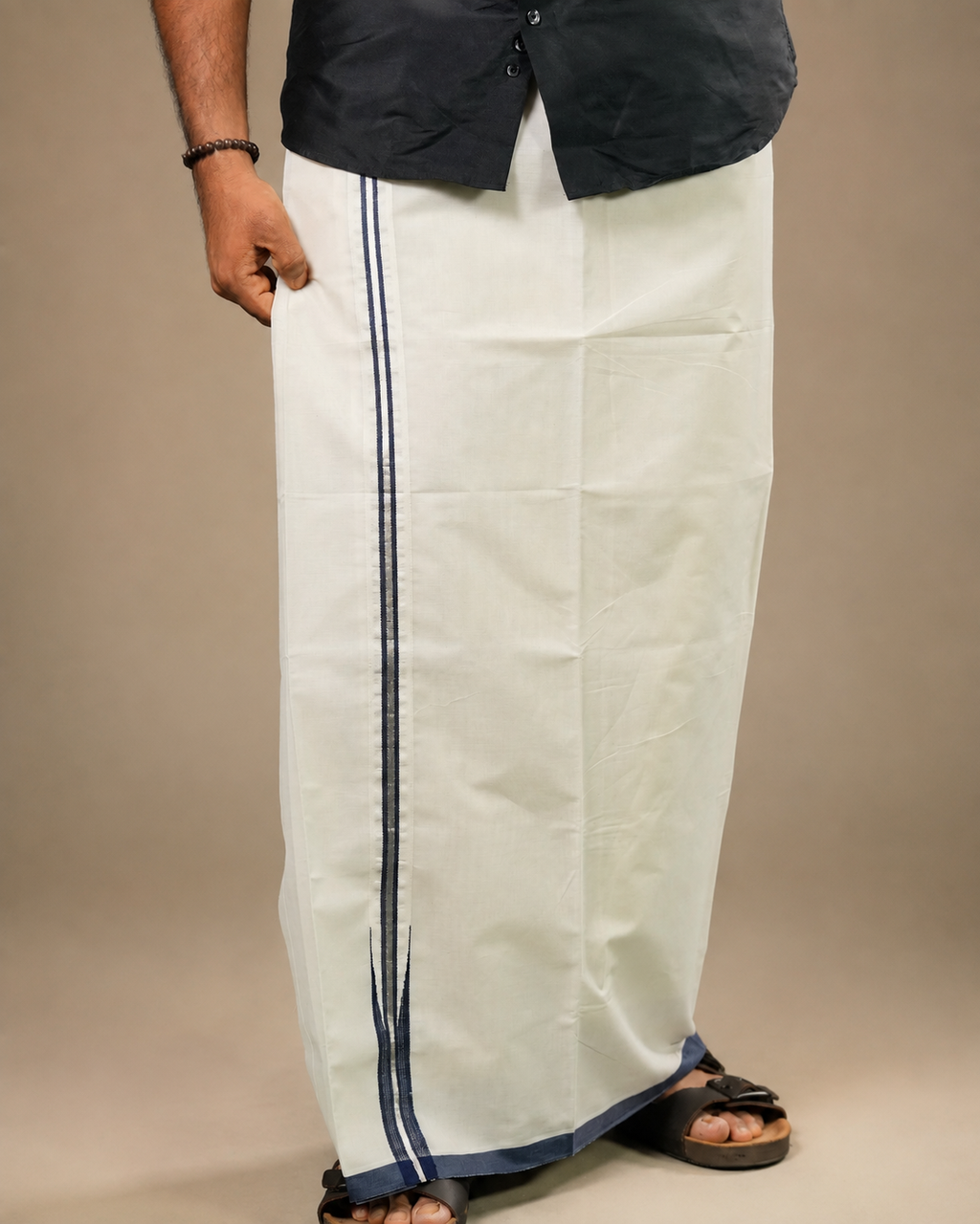 Enteloom Full High Chutty Mundu with Blue and Silver border