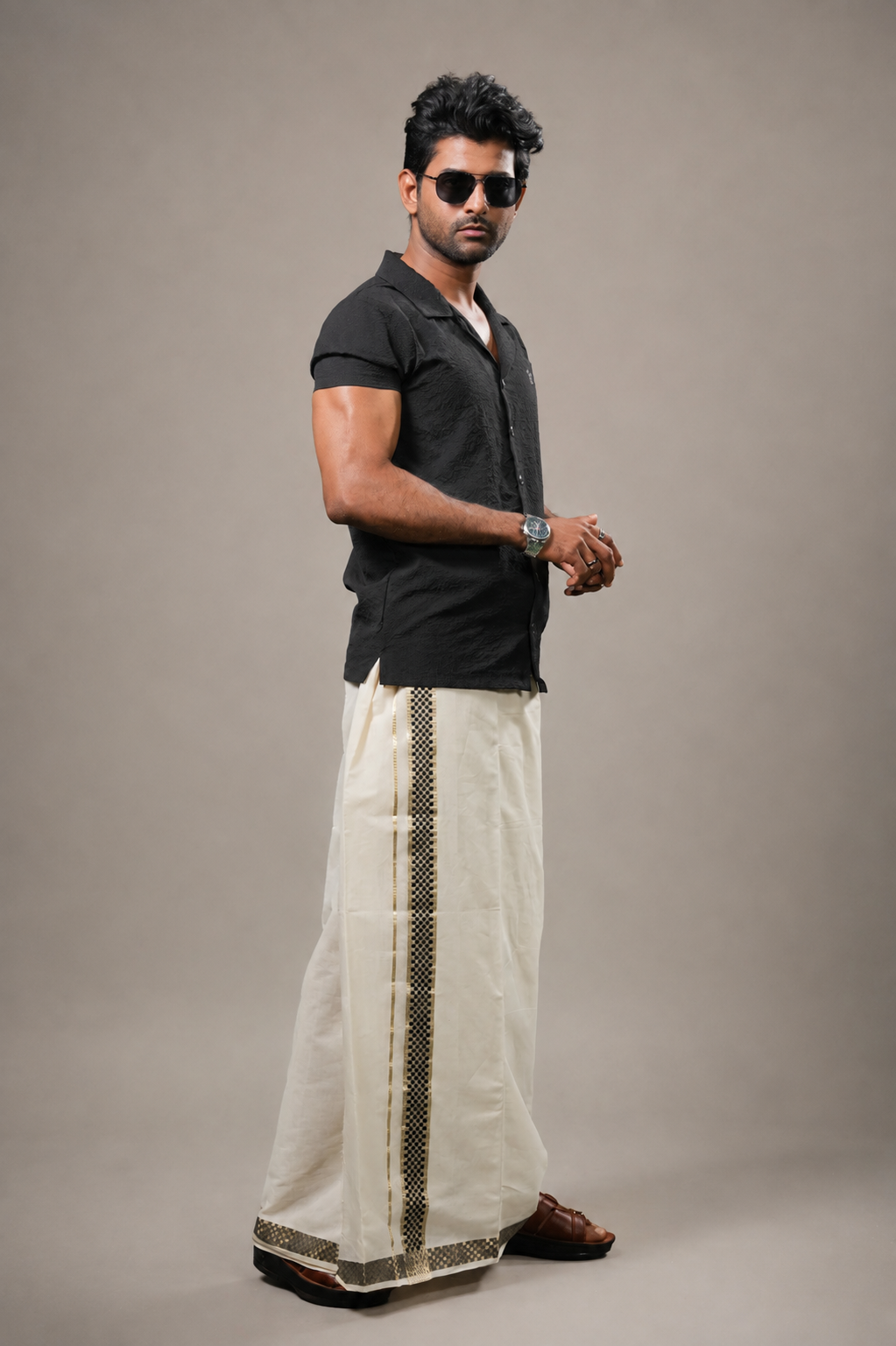 Enteloom Unakkupaavu Handloom Kasavu Double Mundu (100x100) with Jacquard Kasavu Design Gold And Black Border