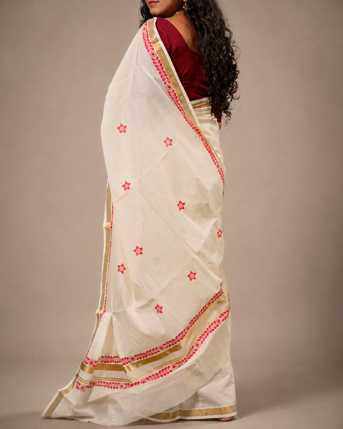 Enteloom Cotton Kerala Saree with Red Floral print